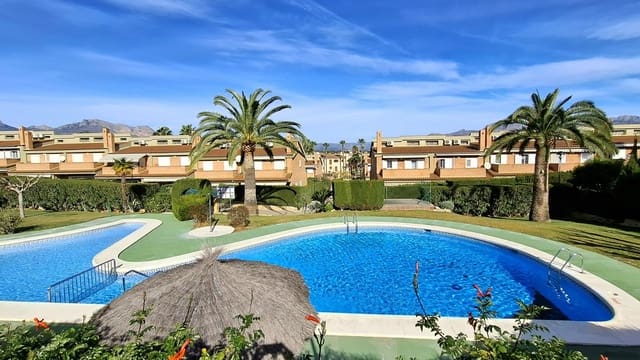 3 soveværelse Villa til salg i Albir, Alfaz del Pi / L'Alfàs del Pi med swimmingpool - € 425.000 (Ref: 9622188)