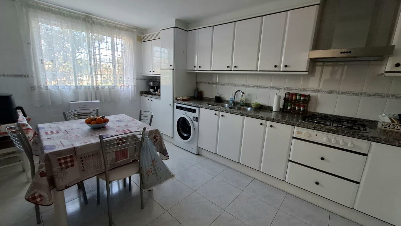 3 soveværelse Villa til salg i Albir med swimmingpool - € 425.000 (Ref: 9622188)