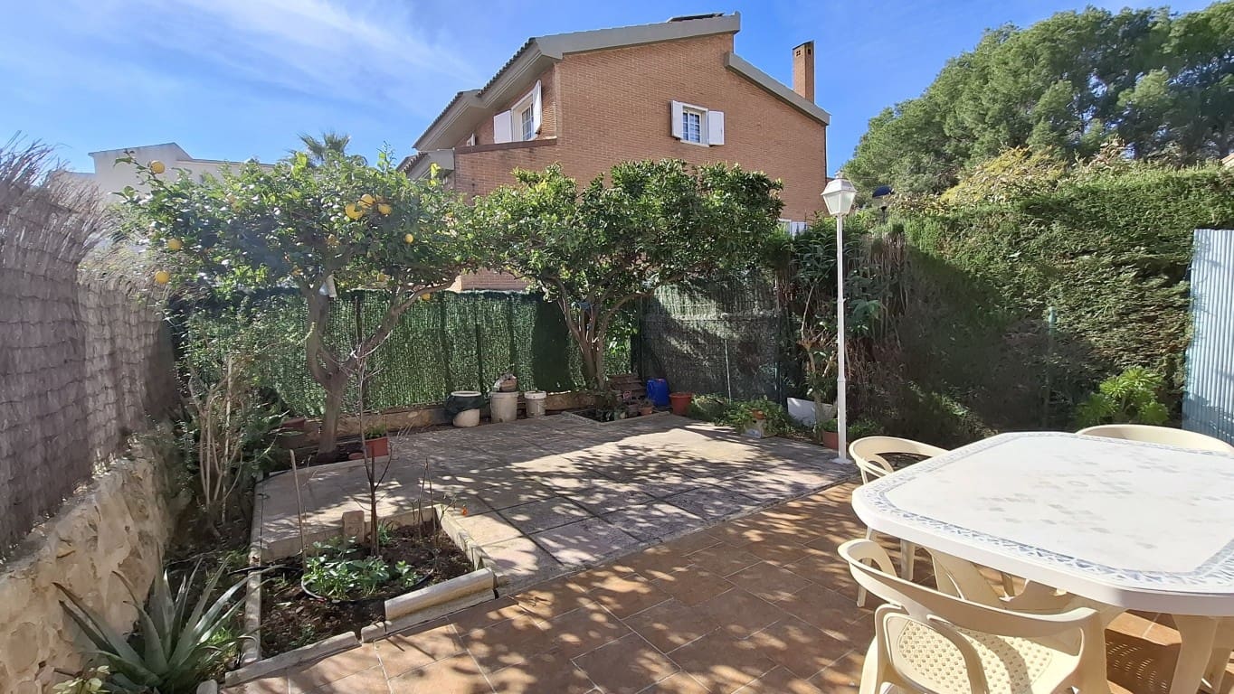 3 soveværelse Villa til salg i Albir med swimmingpool - € 425.000 (Ref: 9622188)