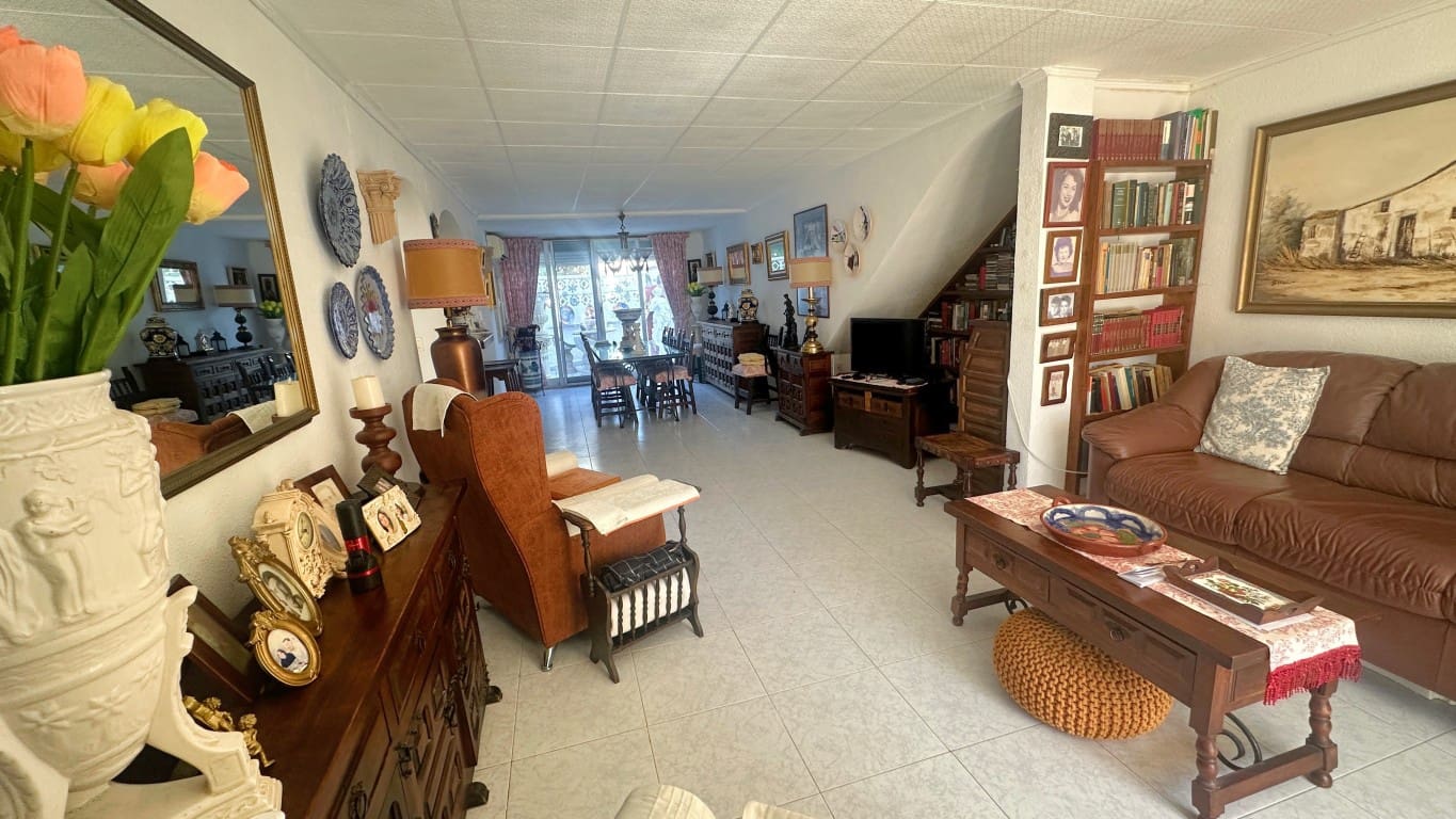 2 slaapkamer Villa te koop in Albir - € 425.000 (Ref: 9622761)