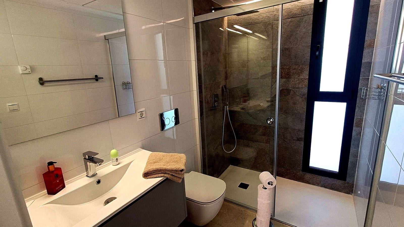 3 sypialnia Willa na sprzedaż w Algorfa z basenem garażem - 729 000 € (Ref: 9624289)