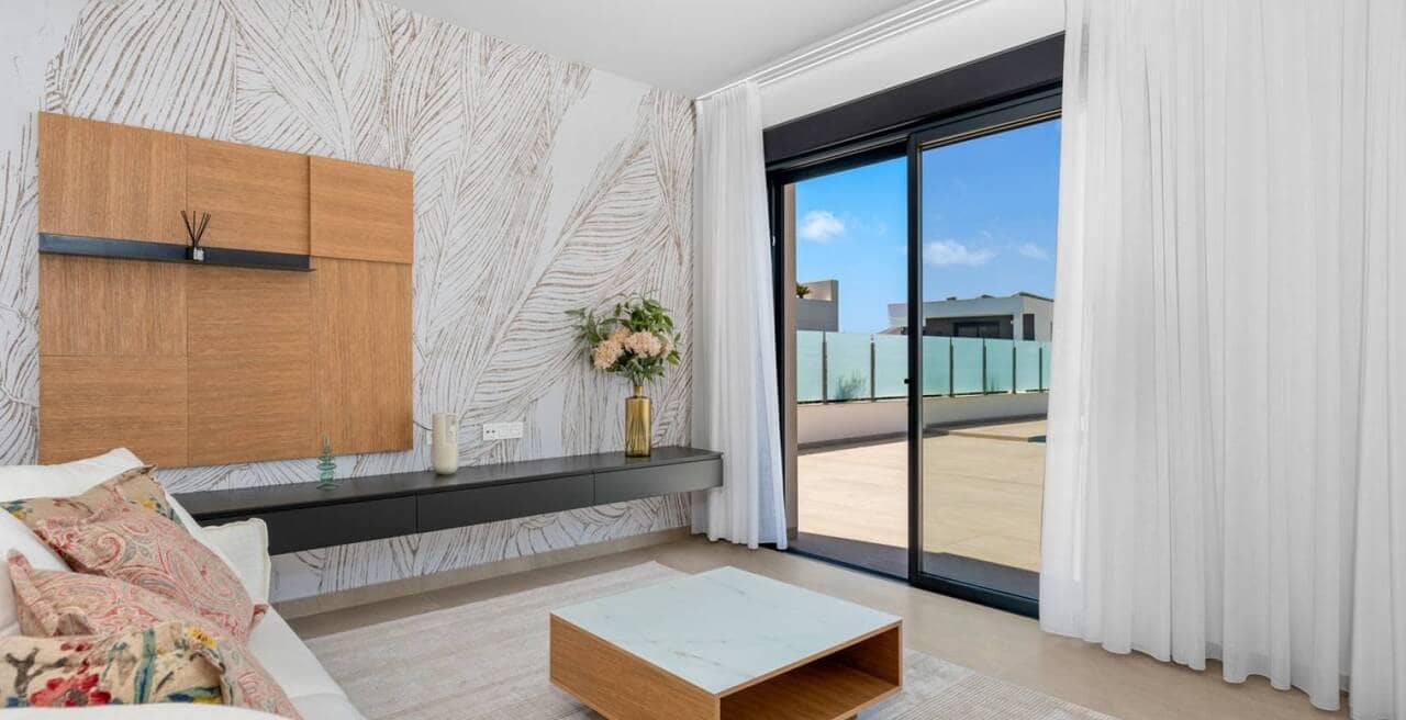 Chalet de 3 habitaciones en Campoamor en venta con piscina - 995.000 € (Ref: 9624292)