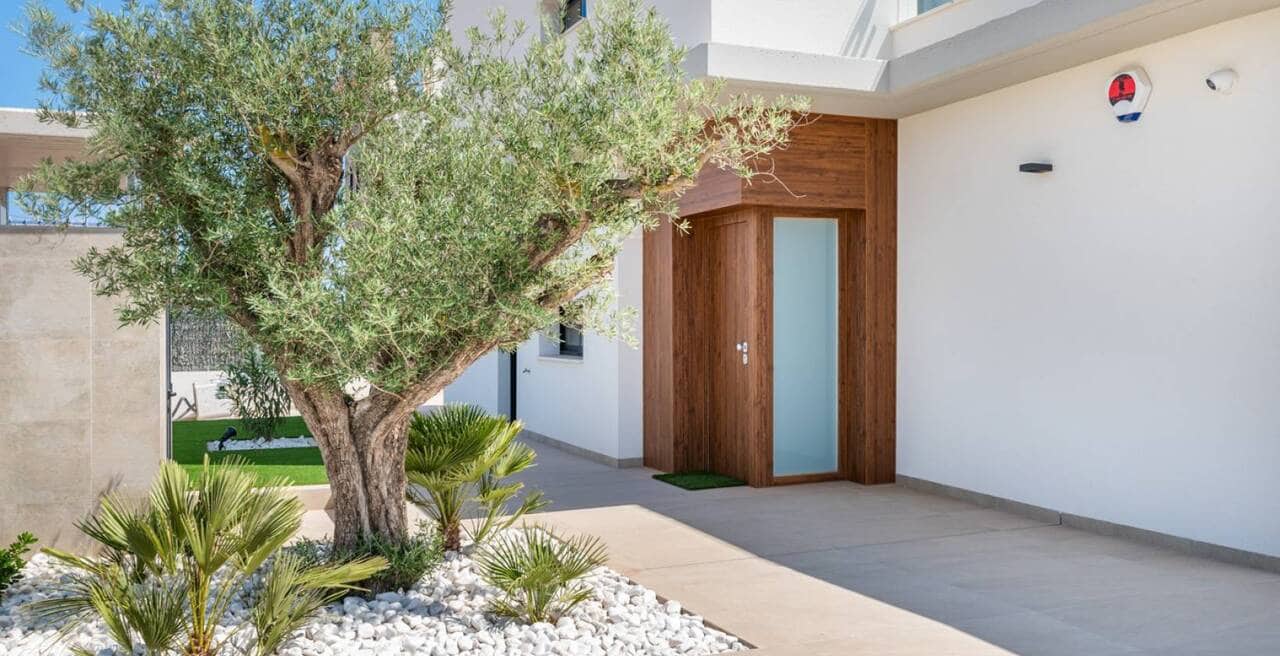 Chalet de 3 habitaciones en Campoamor en venta con piscina - 995.000 € (Ref: 9624292)