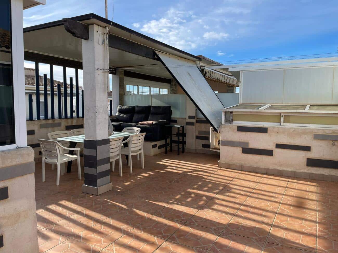 2 slaapkamer Rijtjeshuis te koop in Orihuela Costa met zwembad - € 184.000 (Ref: 9624315)