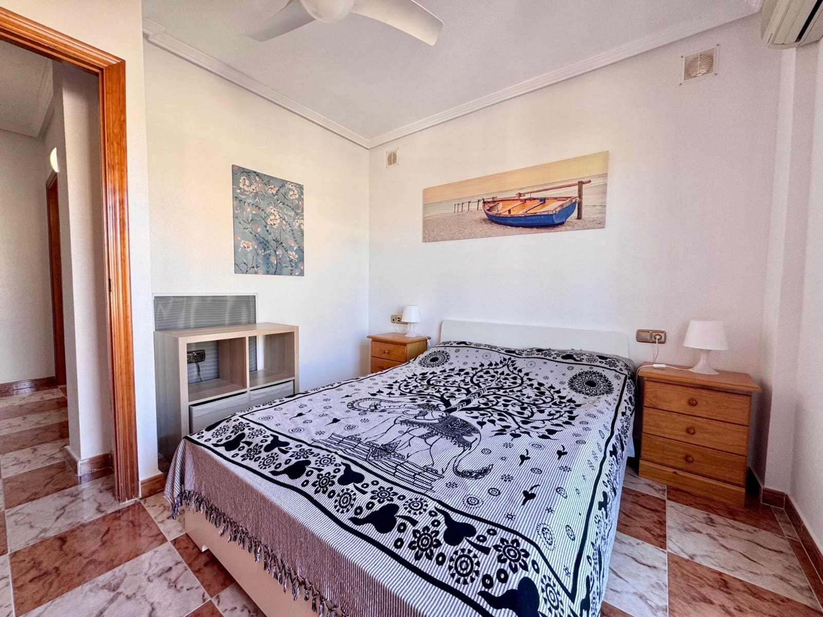 2 bedroom Townhouse for sale in Villamartin - € 185,000 (Ref: 9625355)