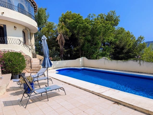 4 sovrum Villa till salu i Moraira, Teulada-Moraira med pool garage - 875 000 € (Ref: 9625447)