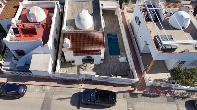 2 soveværelse Villa til salg i Villamartin, Orihuela med garage - € 255.000 (Ref: 9625852)