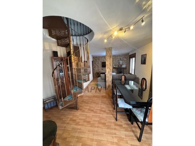 3 slaapkamer Huis te koop in Yunquera - € 210.000 (Ref: 9626668)