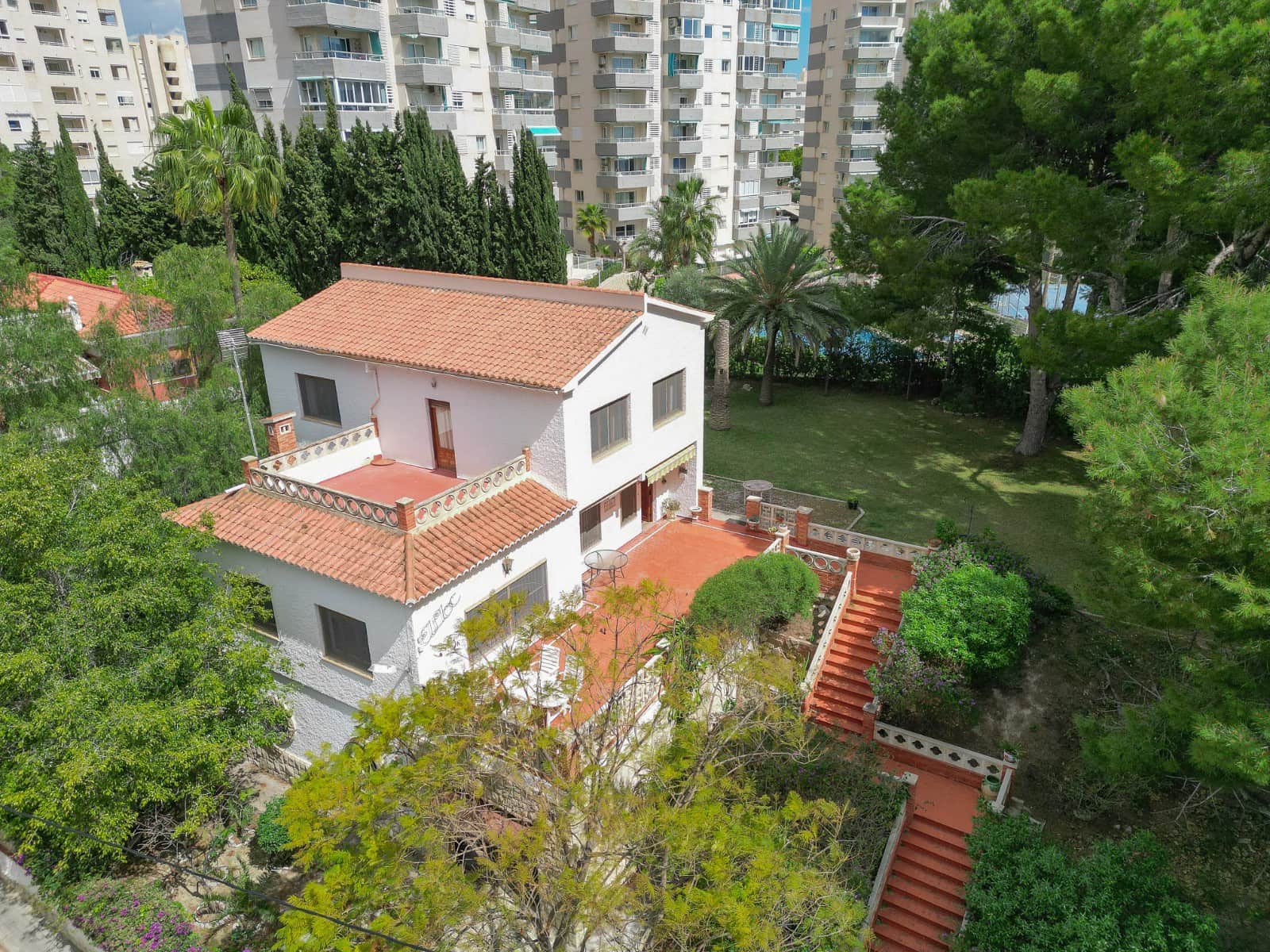 4 makuuhuone Huvila myytävänä paikassa El Campello - 1 090 000 € (Ref: 9626672)