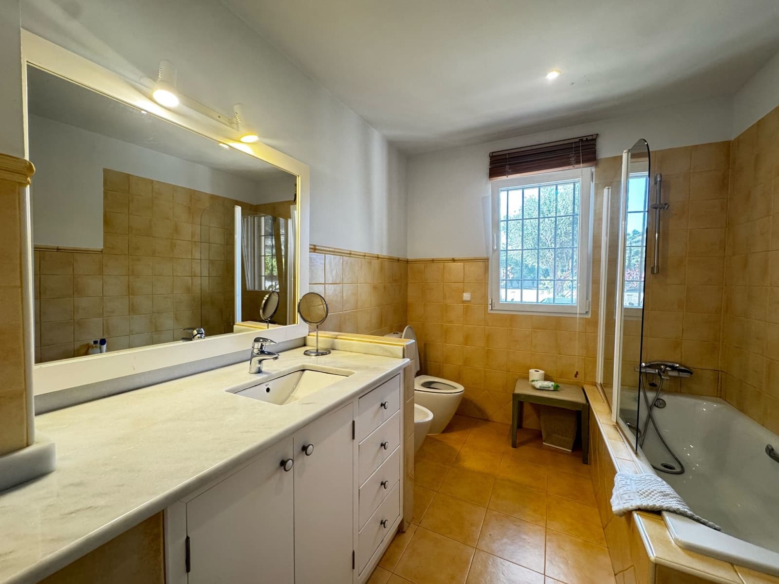 Chalet de 4 habitaciones en Los Belones en venta con piscina garaje - 1.650.000 € (Ref: 9627744)