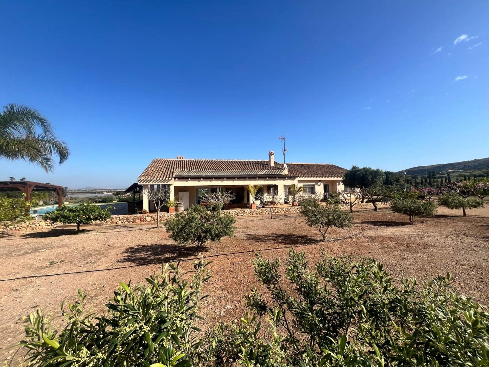 Chalet de 4 habitaciones en Los Belones en venta con piscina garaje - 1.650.000 € (Ref: 9627744)