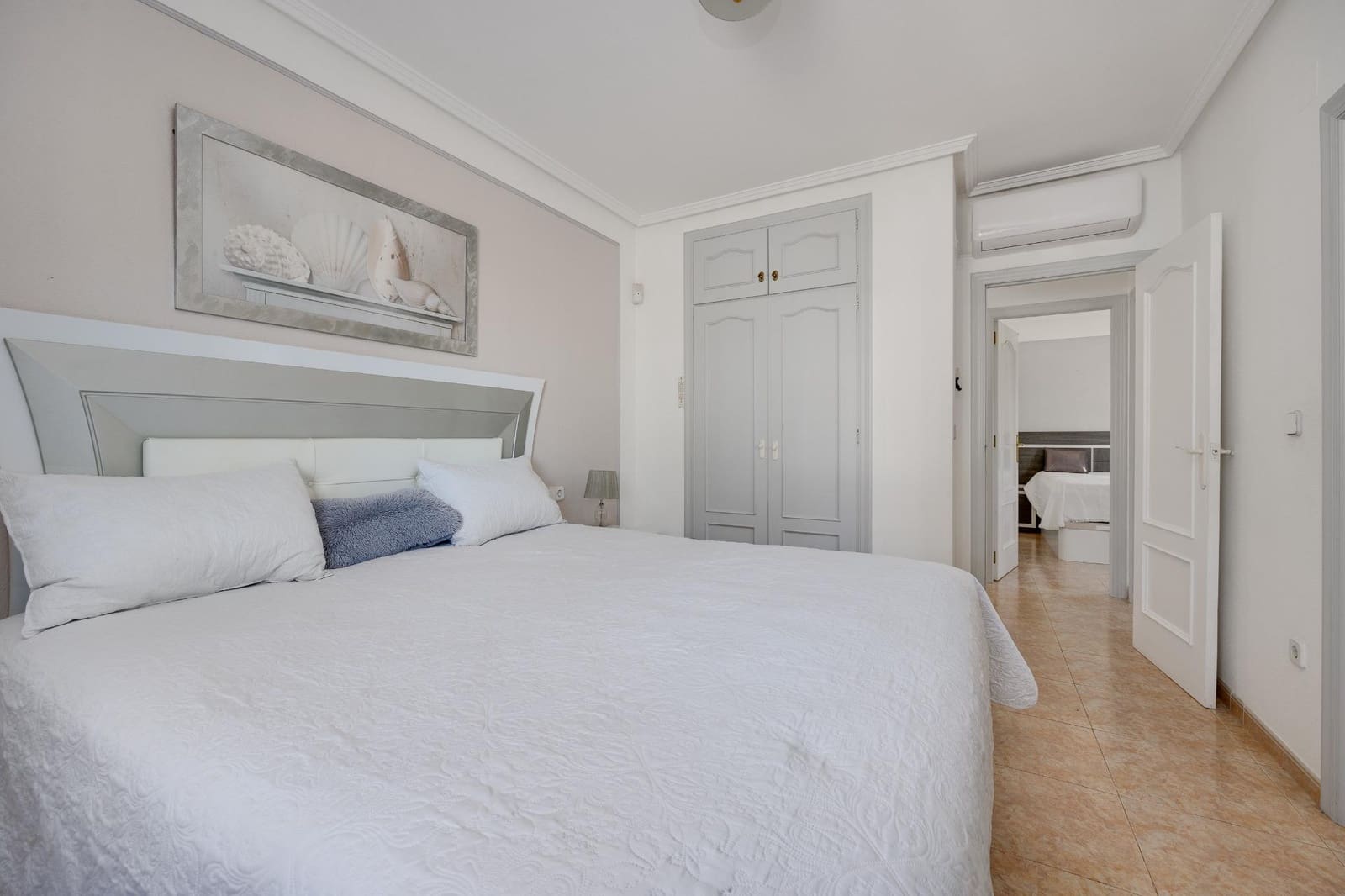 Casa de 3 habitaciones en Torrevieja en venta con piscina - 280.000 € (Ref: 9628204)