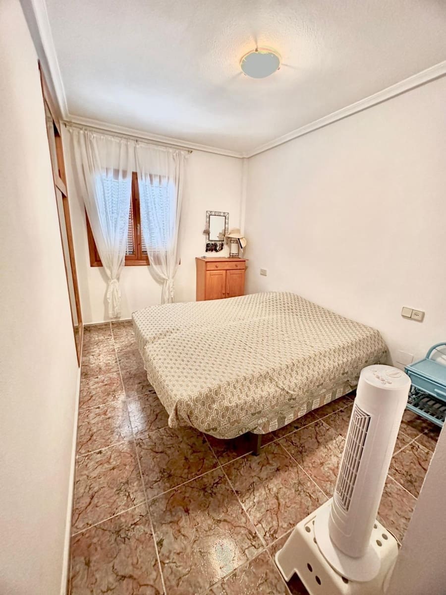 2 slaapkamer Bungalow te koop in Guardamar del Segura met zwembad - € 136.000 (Ref: 9631501)