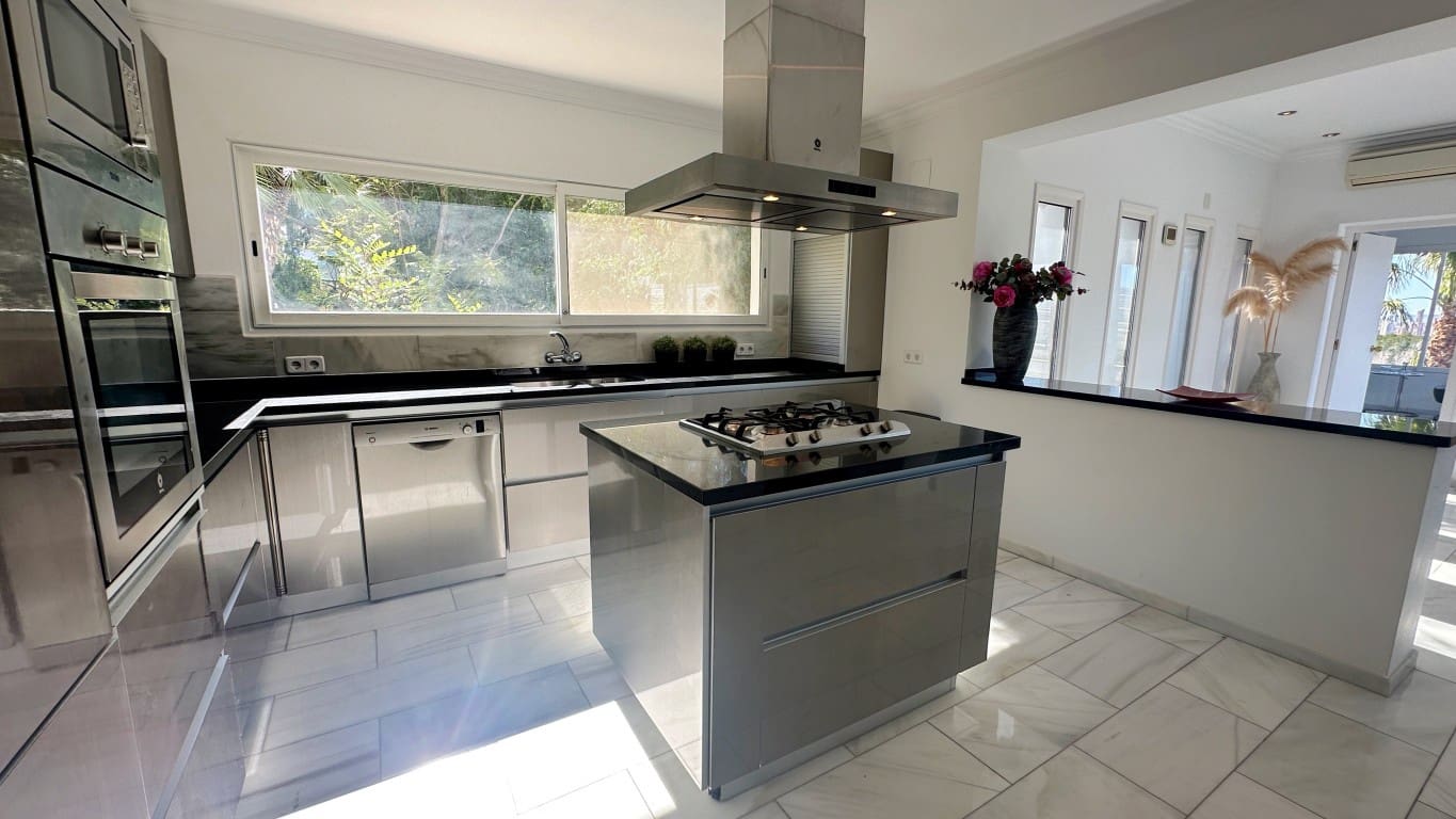 6 chambre Villa/Maison à vendre à Albir avec piscine - 2 950 000 € (Ref: 9632843)