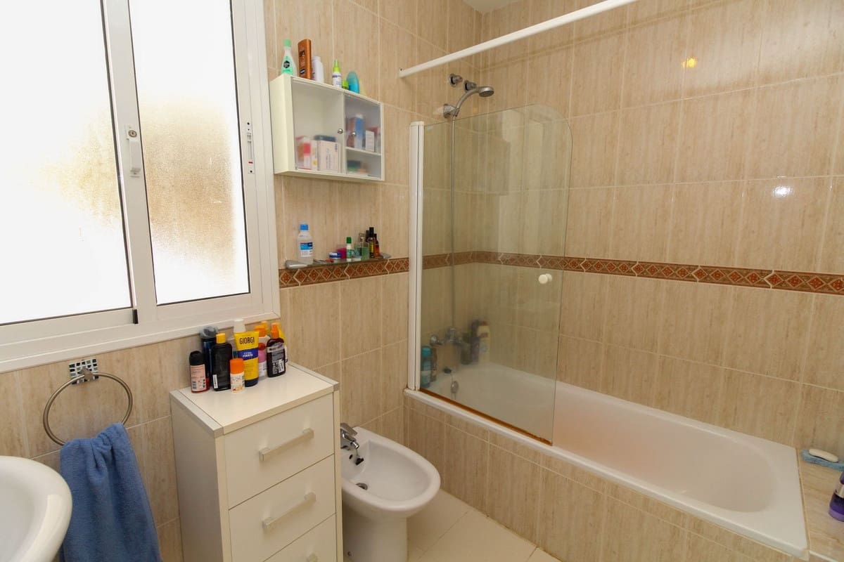 2 Zimmer Apartment zu verkaufen in Riviera del Sol mit Pool - 257.000 € (Ref: 9633671)