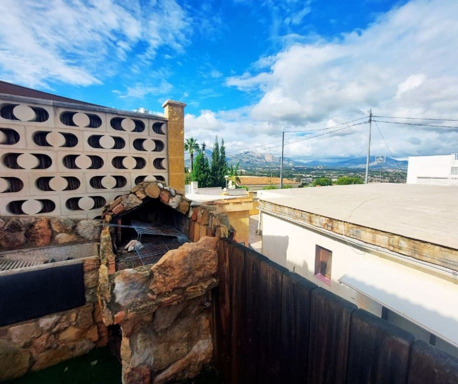 2 slaapkamer Bungalow te koop in Albir met zwembad garage - € 269.000 (Ref: 9635256)