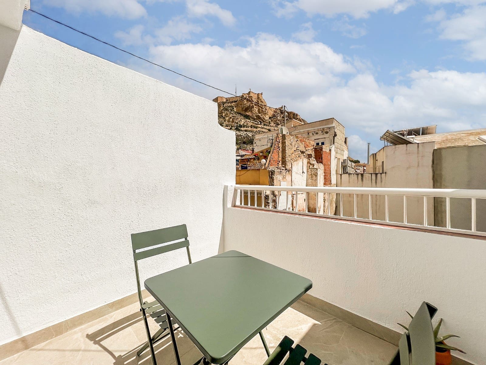 1 slaapkamer Appartement te koop in Alicante stad - € 295.000 (Ref: 9635258)