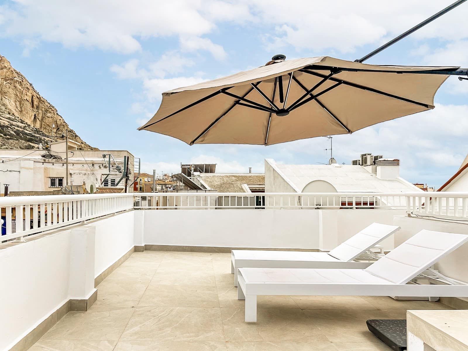 1 slaapkamer Appartement te koop in Alicante stad - € 295.000 (Ref: 9635258)