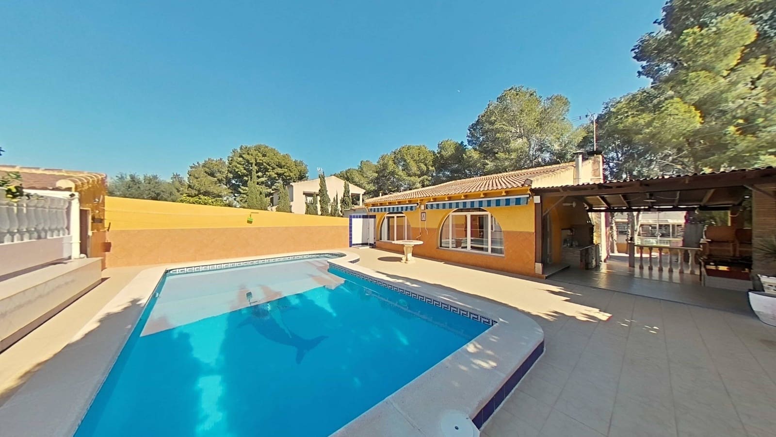 4 makuuhuone Huvila myytävänä paikassa Torrevieja mukana uima-altaan - 450 000 € (Ref: 9635260)