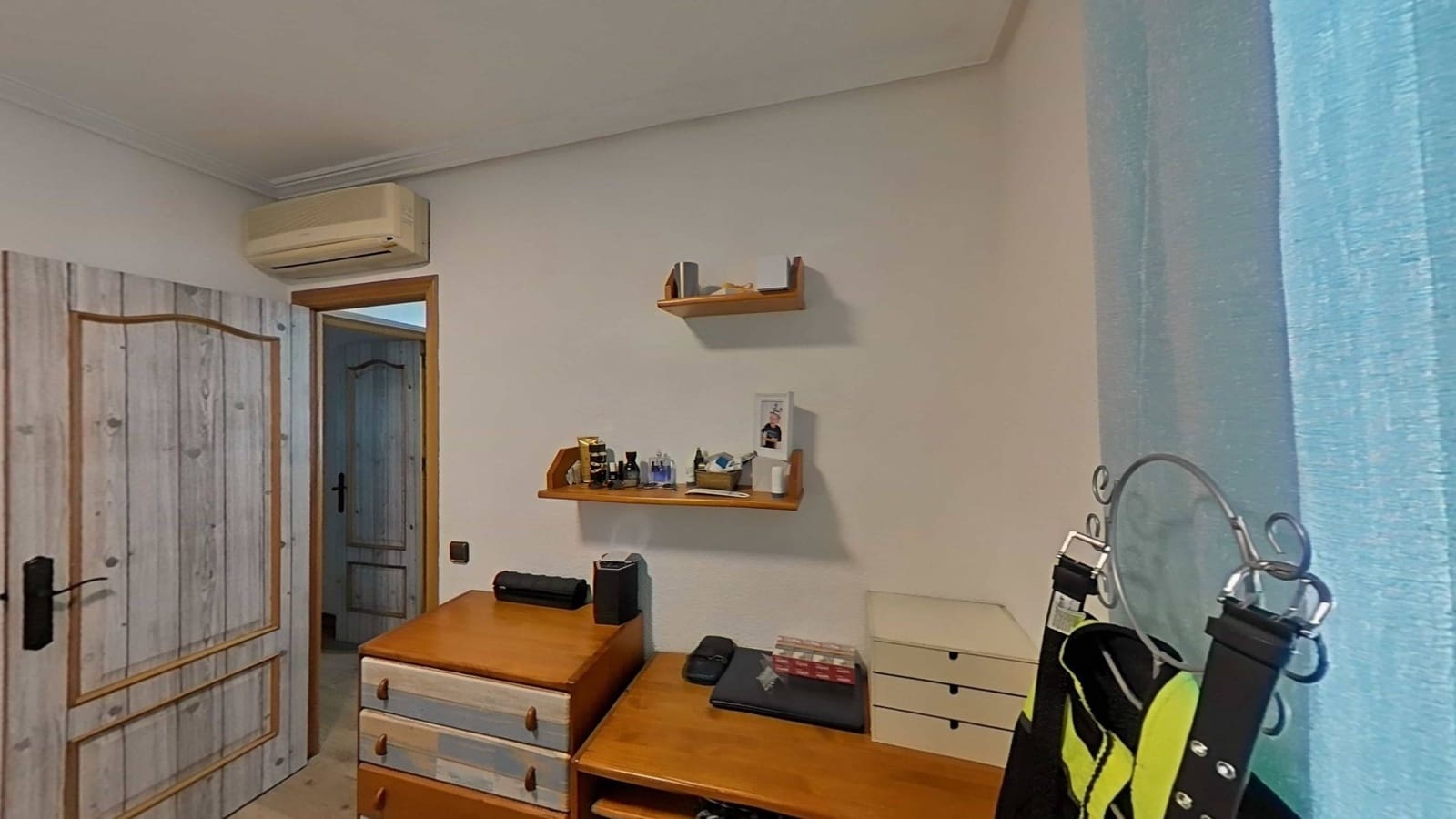 4 makuuhuone Huvila myytävänä paikassa Torrevieja mukana uima-altaan - 450 000 € (Ref: 9635260)