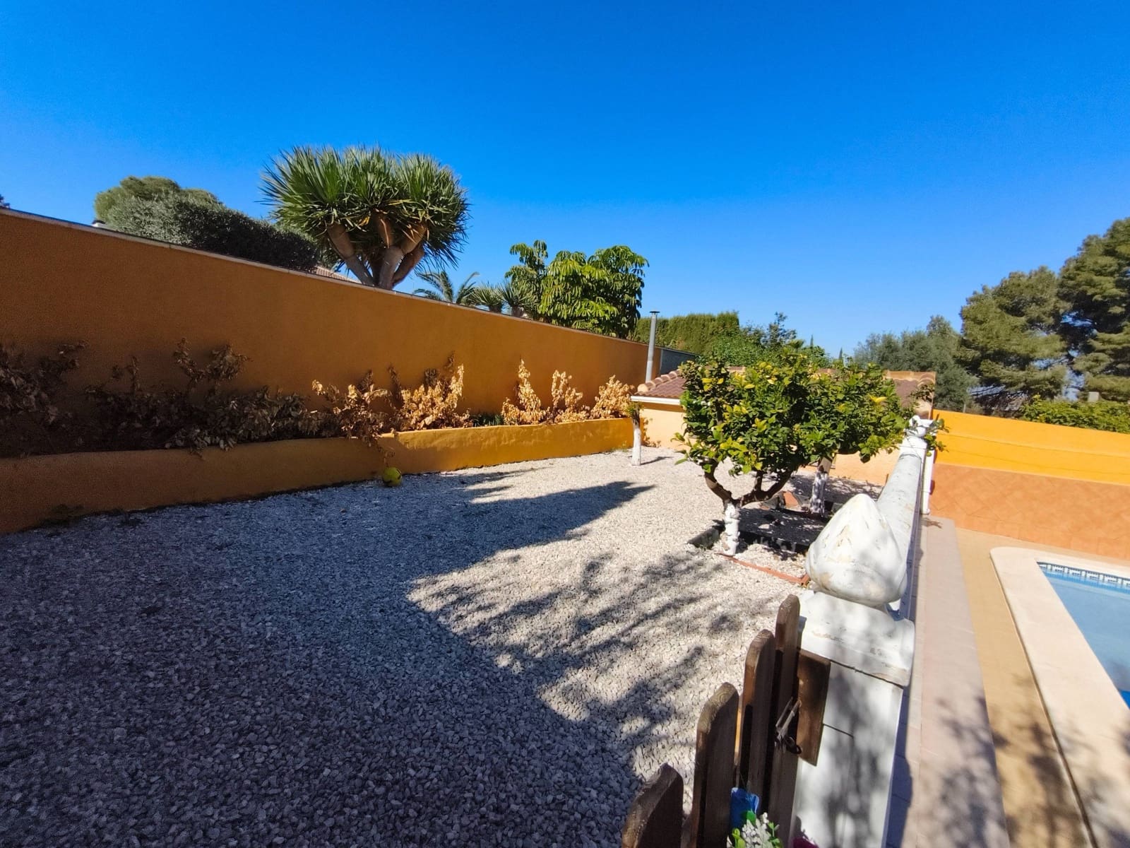 4 makuuhuone Huvila myytävänä paikassa Torrevieja mukana uima-altaan - 450 000 € (Ref: 9635260)