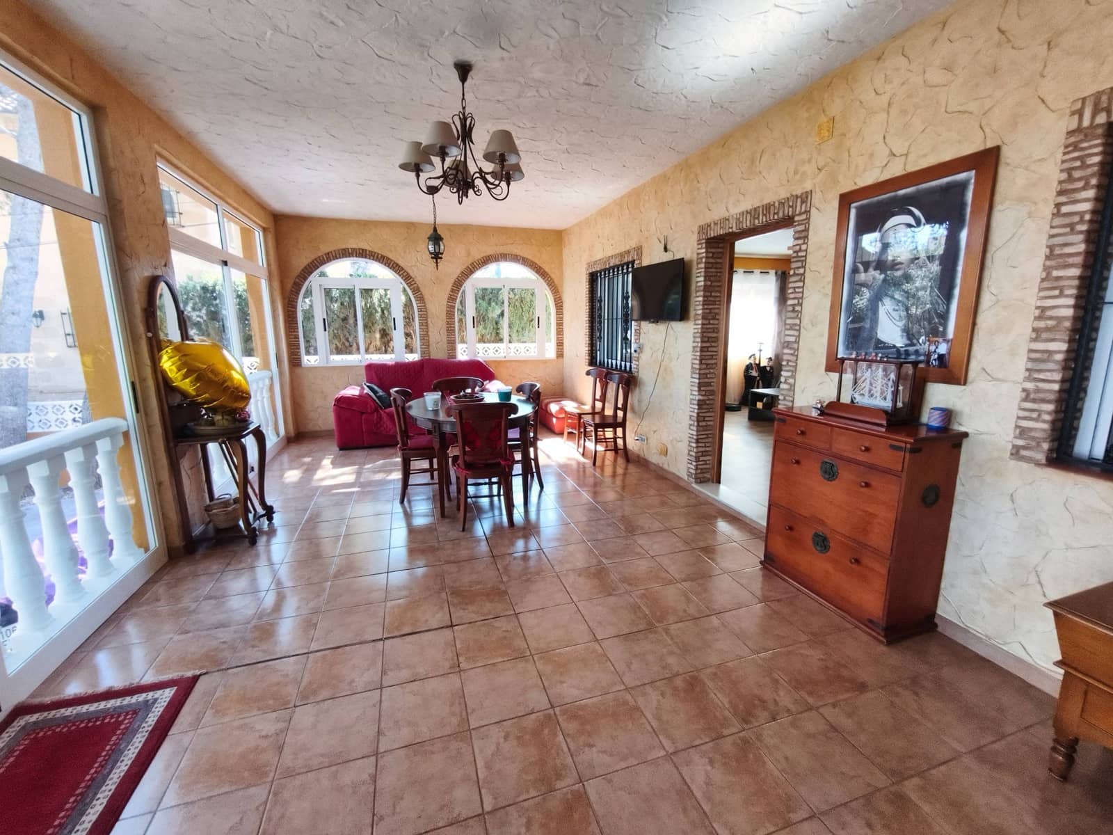 4 makuuhuone Huvila myytävänä paikassa Torrevieja mukana uima-altaan - 450 000 € (Ref: 9635260)
