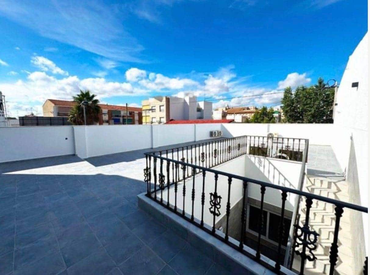 3 soveværelse Byhus til salg i San Pedro del Pinatar - € 295.000 (Ref: 9635274)