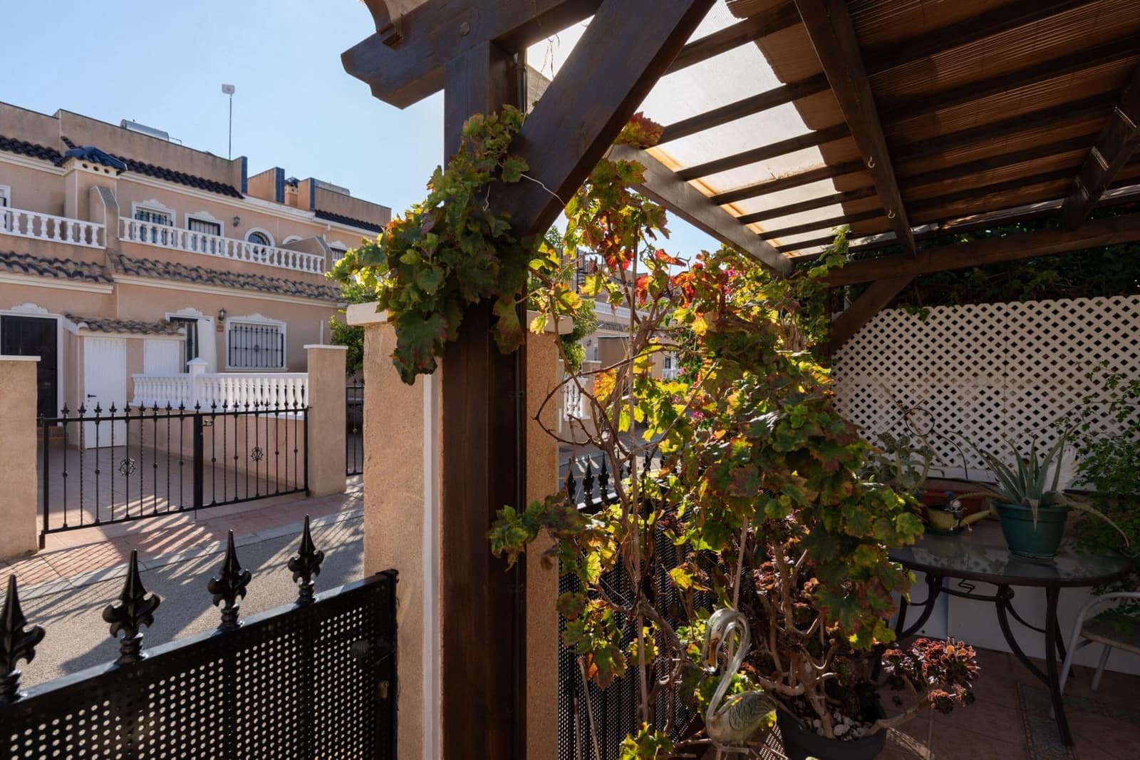 2 makuuhuone Omakotitalo myytävänä paikassa Orihuela Costa mukana uima-altaan - 214 900 € (Ref: 9635275)