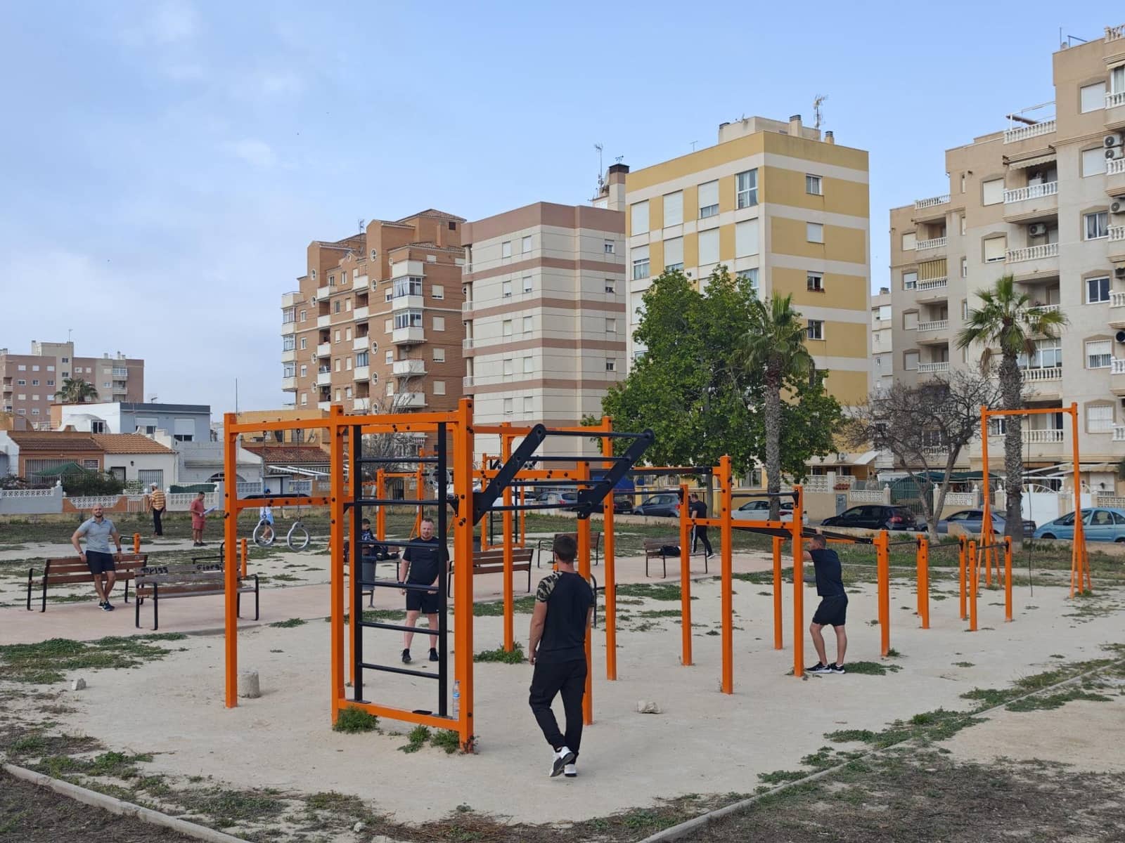 Bungalow de 2 habitaciones en Torrevieja en venta - 129.900 € (Ref: 9635277)