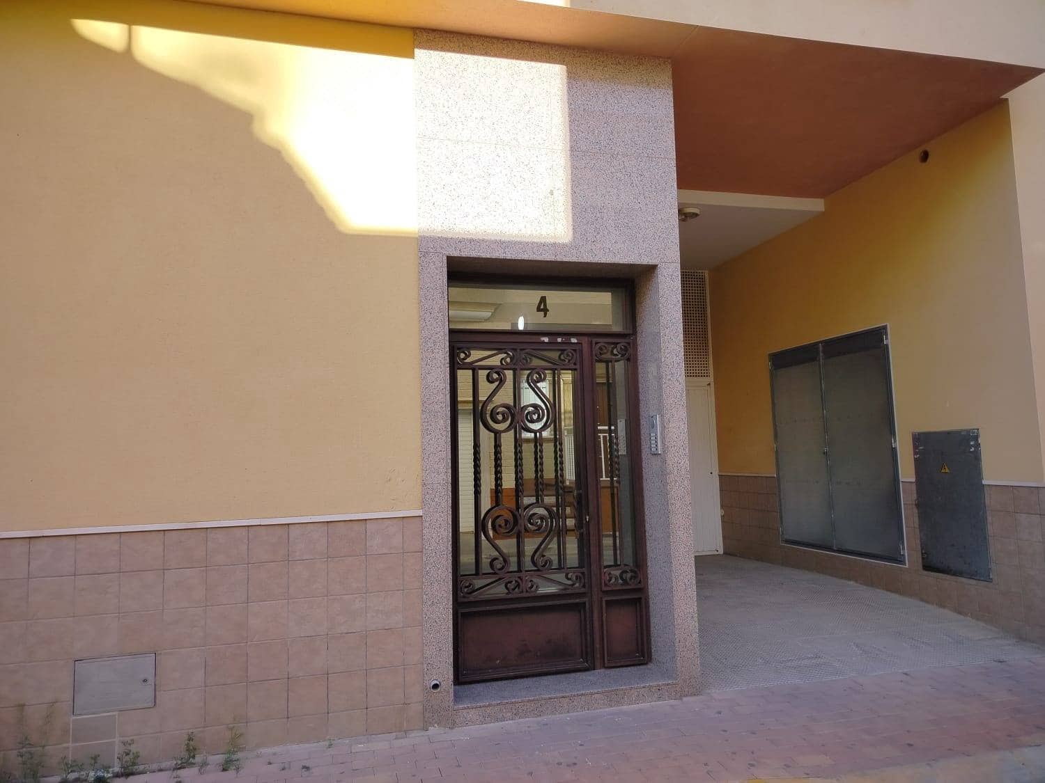 Apartamento de 2 habitaciones en San Pedro del Pinatar en venta con garaje - 125.000 € (Ref: 9635300)