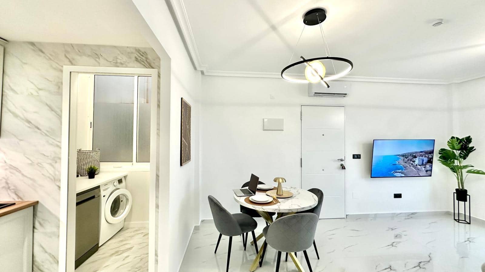 1 makuuhuone Bungalow myytävänä paikassa Orihuela Costa mukana uima-altaan - 162 000 € (Ref: 9635322)