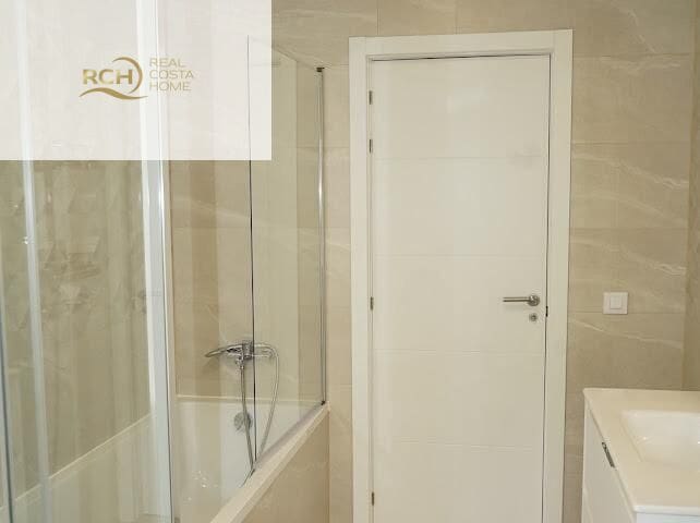 Chalet de 6 habitaciones en La Nucia en venta con piscina - 1.090.000 € (Ref: 9638889)