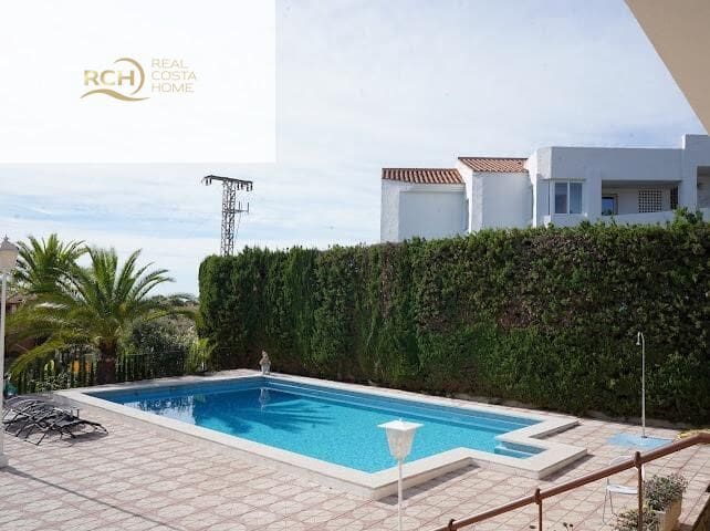 Chalet de 6 habitaciones en La Nucia en venta con piscina - 1.090.000 € (Ref: 9638889)