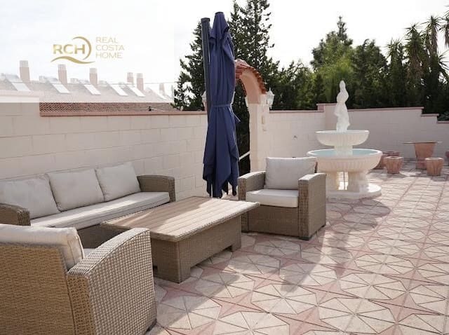 6 slaapkamer Villa te koop in La Nucia met zwembad - € 1.200.000 (Ref: 9638889)