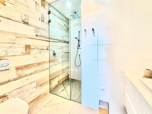 2 sypialnia Apartament na sprzedaż w Orihuela z basenem garażem - 415 000 € (Ref: 9638936)