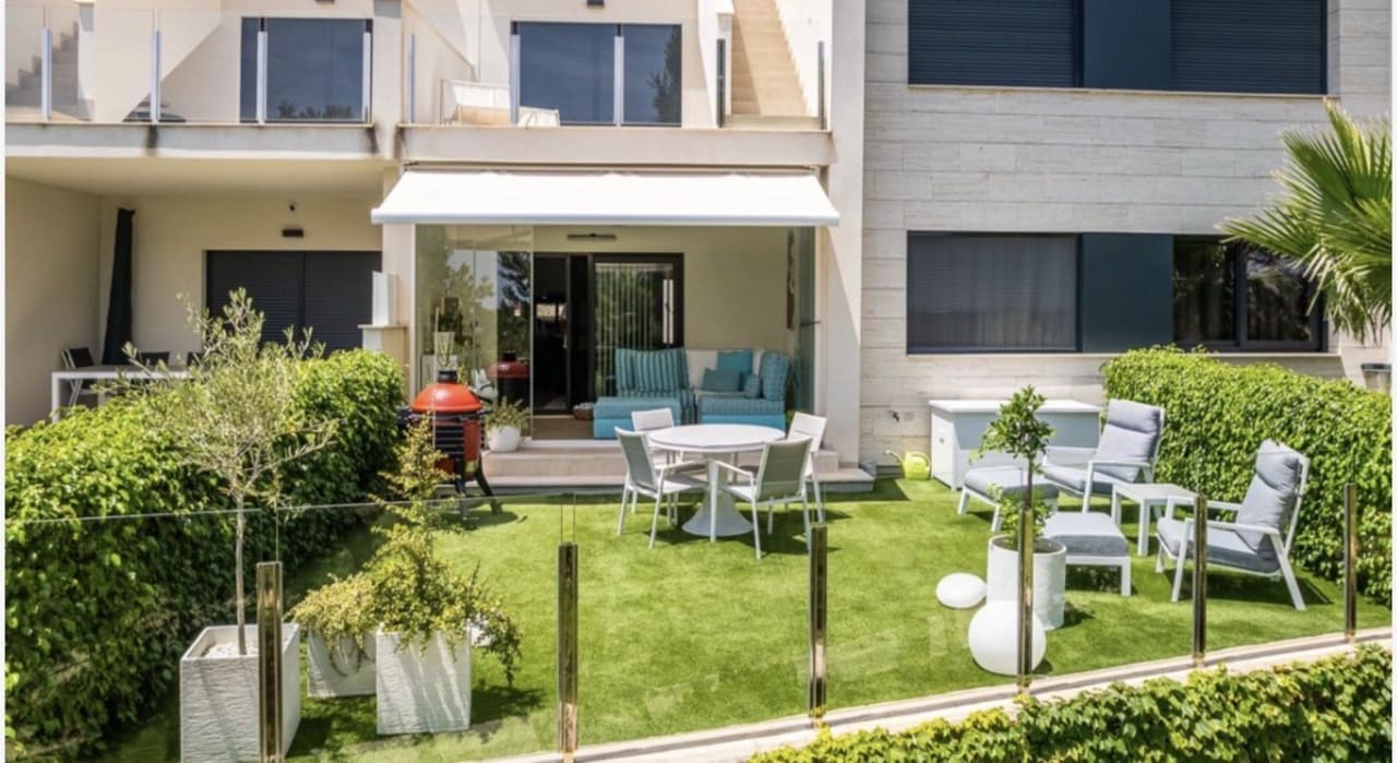 Apartamento de 2 habitaciones en Pilar de la Horadada en venta con garaje - 299.950 € (Ref: 9639307)