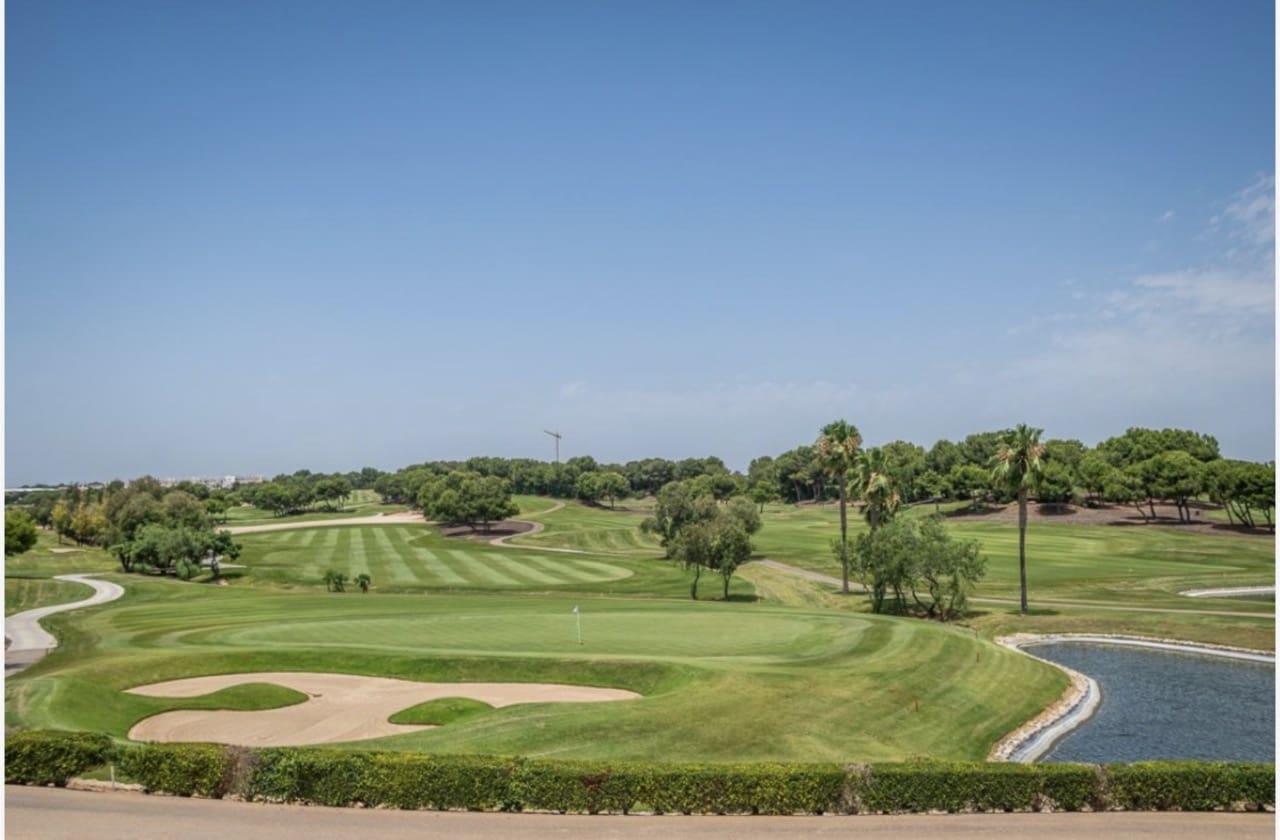 Apartamento de 2 habitaciones en Pilar de la Horadada en venta con garaje - 299.950 € (Ref: 9639307)