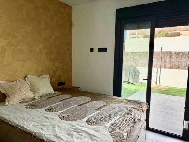 3 chambre Villa/Maison à vendre à Cabo Roig, Orihuela avec garage - 359 000 € (Ref: 9639308)