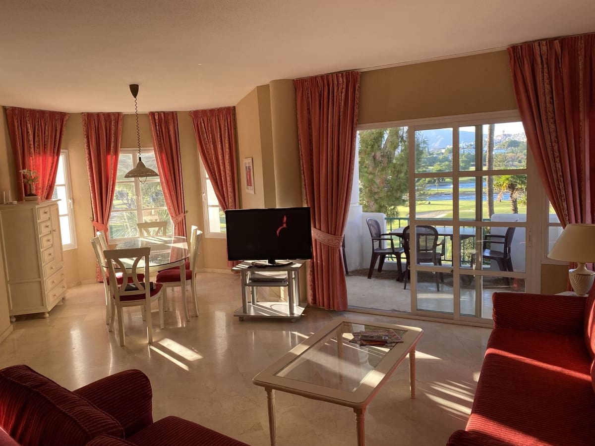 3 bedroom Apartment for sale in Mijas with pool - € 375,000 (Ref: 9639433)