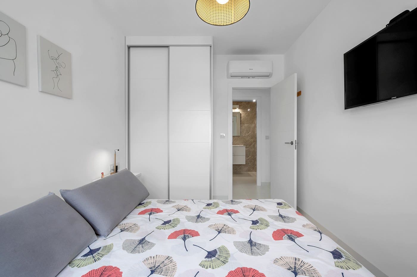 2 soveværelse Lejlighed til salg i San Miguel de Salinas med swimmingpool garage - € 184.000 (Ref: 9639786)