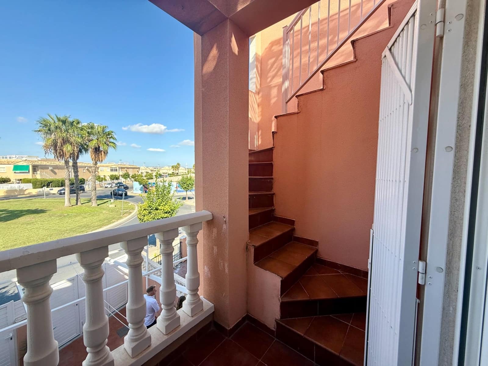 3 quarto Casa em Banda para venda em Torrevieja com piscina - 215 000 € (Ref: 9642833)