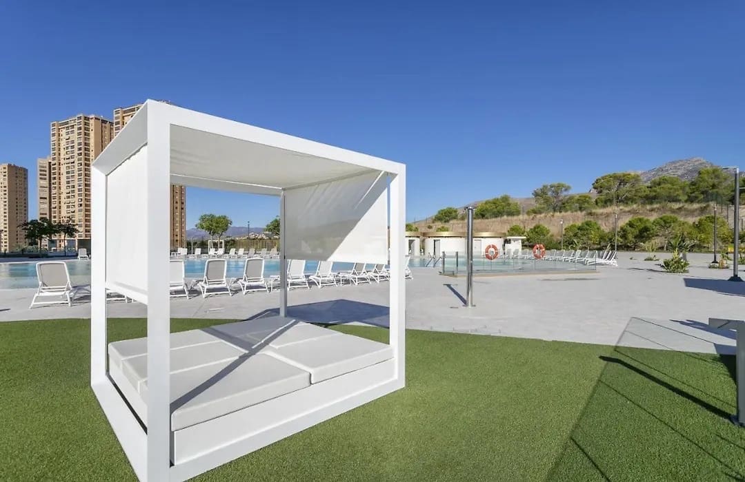 2 quarto Apartamento para venda em Benidorm com garagem - 650 000 € (Ref: 9643558)