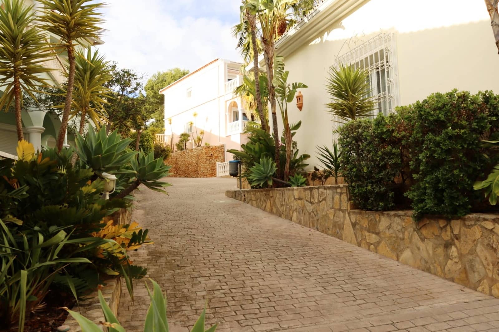 2 bedroom Apartment for sale in Benissa - € 329,000 (Ref: 9644689)