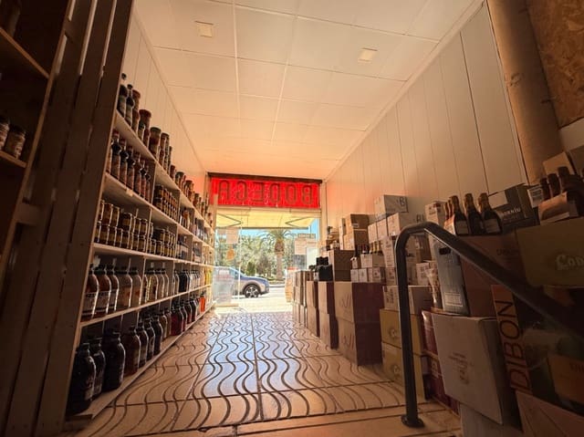 Comercial para venda em Moraira, Teulada-Moraira - 220 000 € (Ref: 9644691)