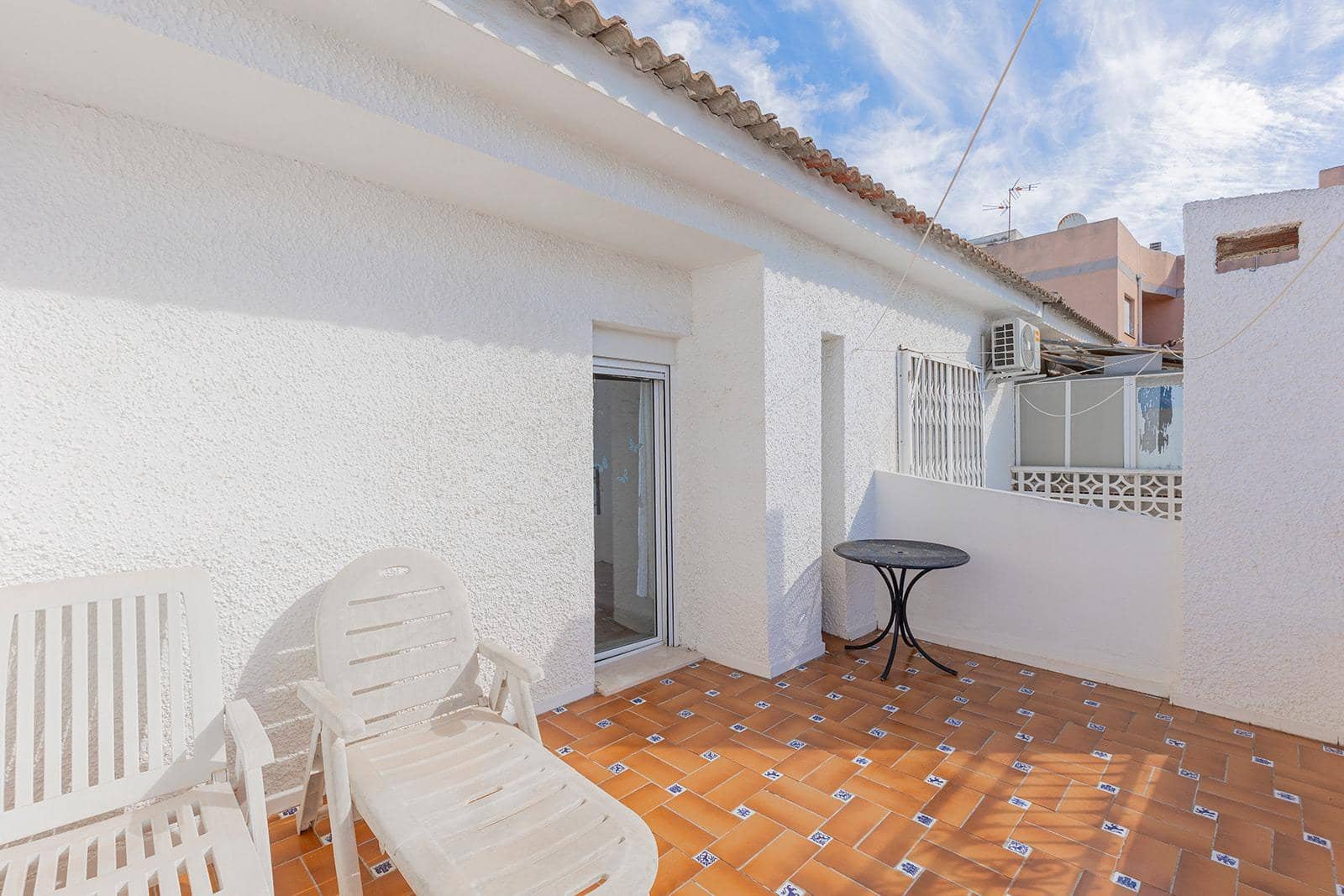 2 quarto Casa em Banda para venda em Torrevieja com piscina - 150 000 € (Ref: 9646286)
