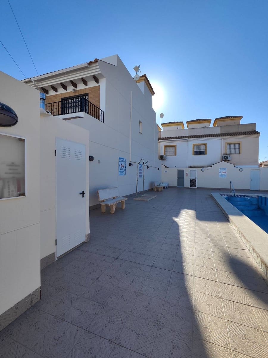 2 slaapkamer Huis te koop in San Pedro del Pinatar met zwembad - € 210.000 (Ref: 9646292)