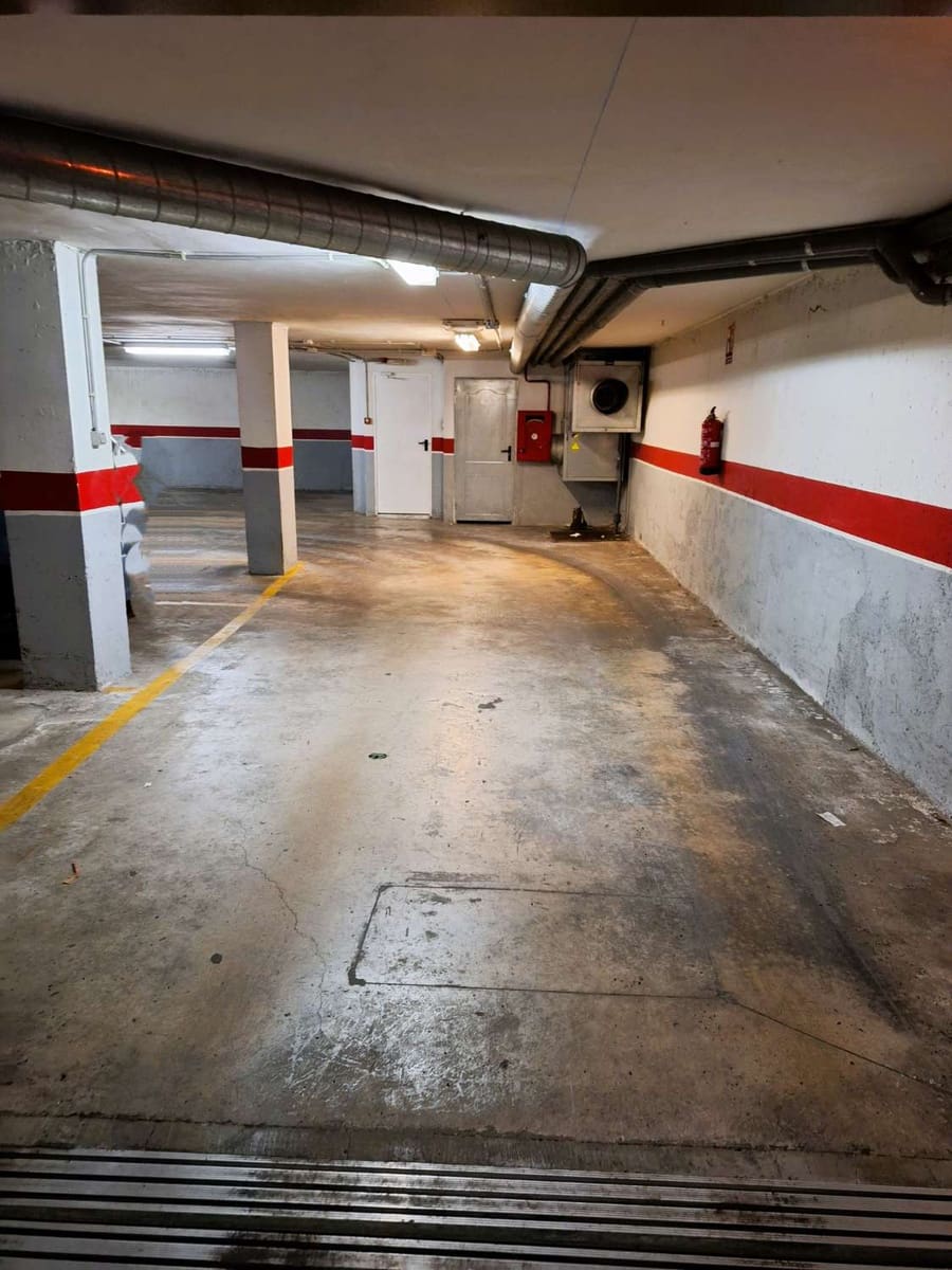 Garasje til salgs i Torrevieja - € 19 999 (Ref: 9647797)