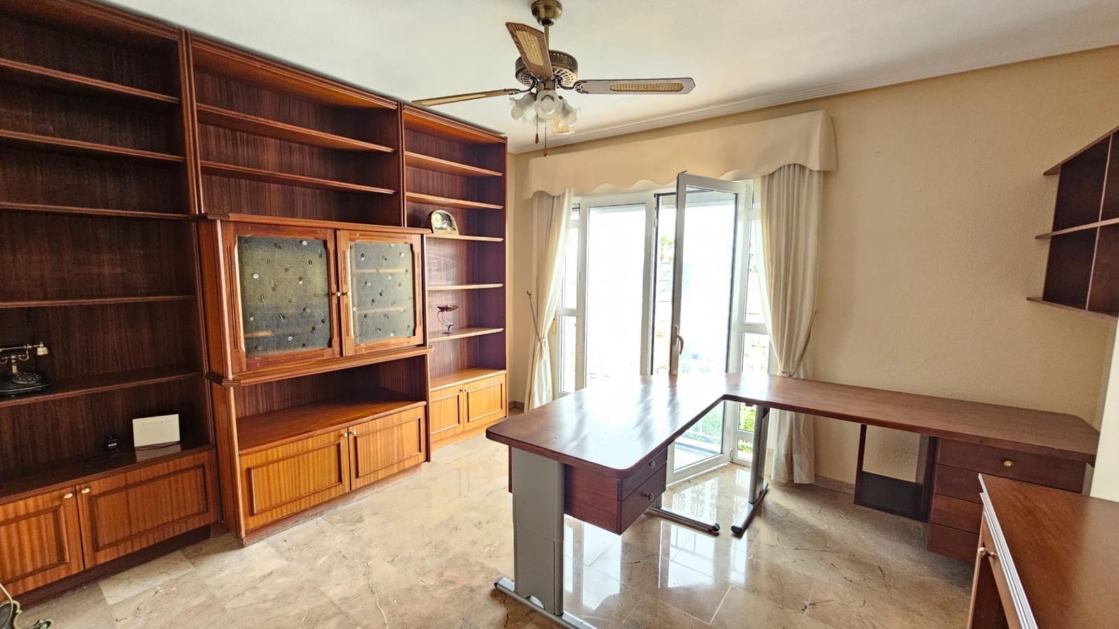 3 camera da letto Villa in vendita in Torrevieja con piscina - 390.000 € (Rif: 9650987)