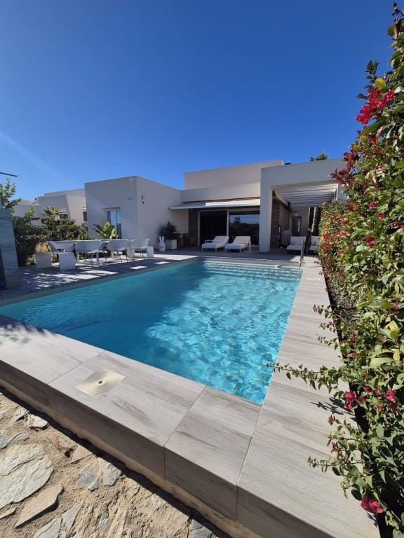 3 sovrum Villa till salu i Algorfa med pool - 629 999 € (Ref: 9653352)