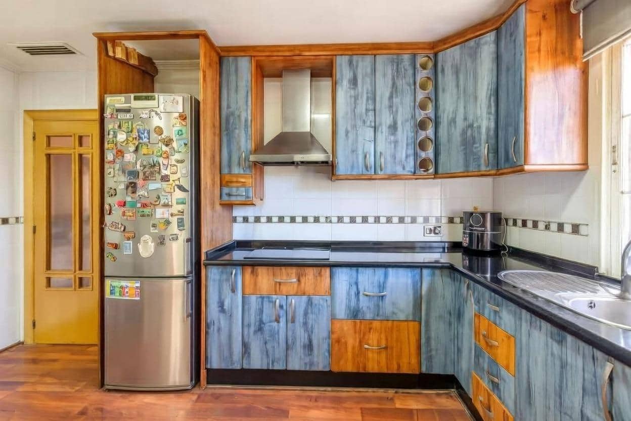 Chalet de 4 habitaciones en Torrevieja en venta con piscina - 499.000 € (Ref: 9654497)